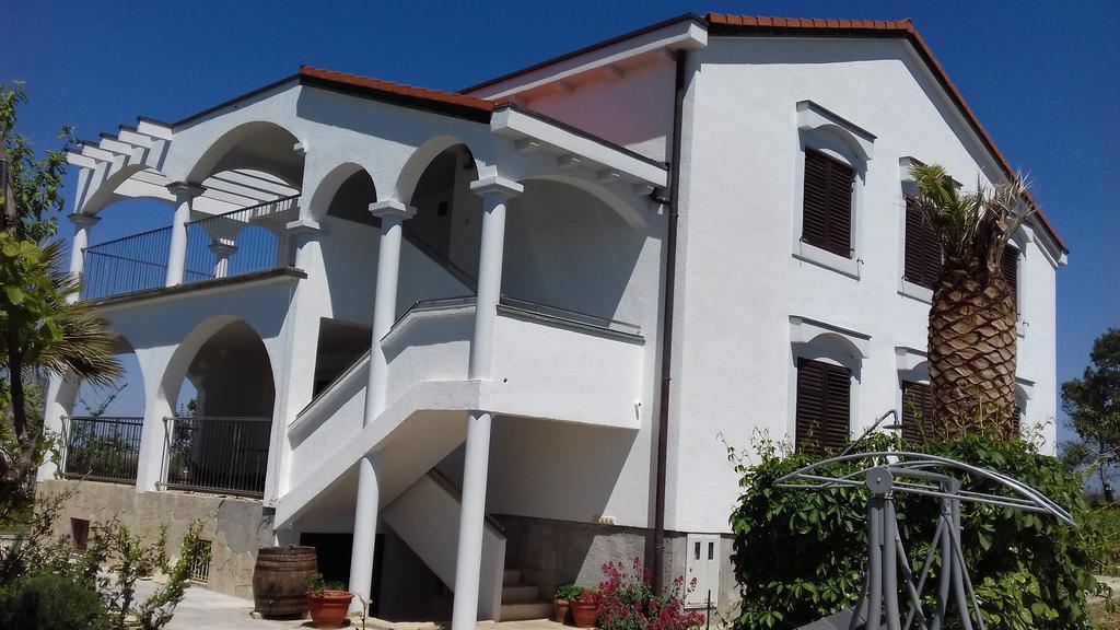 Apartments Pavlovic Ninski Stanovi Exterior photo