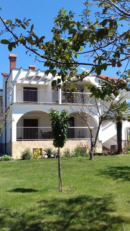 Apartments Pavlovic Ninski Stanovi Exterior photo